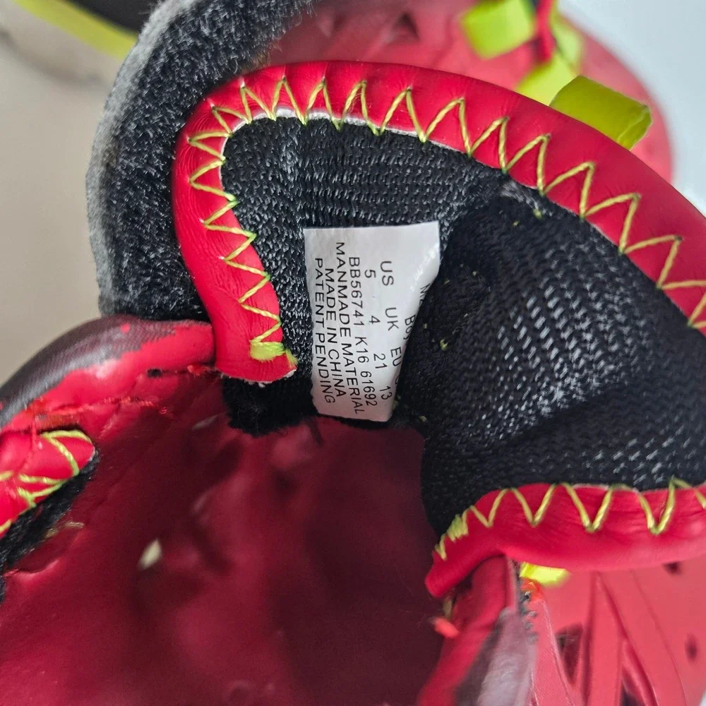 Stride Rite Phibian Water Shoes Kids Size 5 Red Black Made2Play Sneaker Sandal